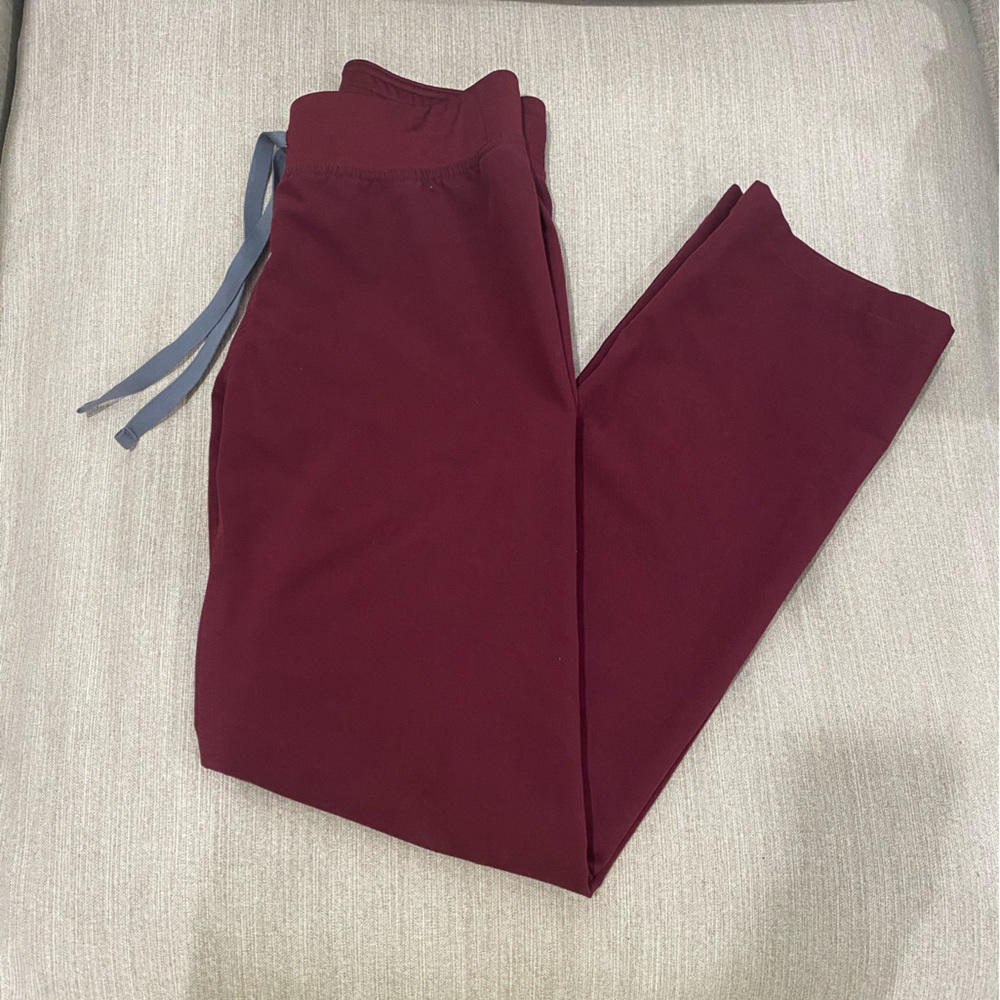 FIGS Livingston Basic scrub pants Burgundy XXS Petite